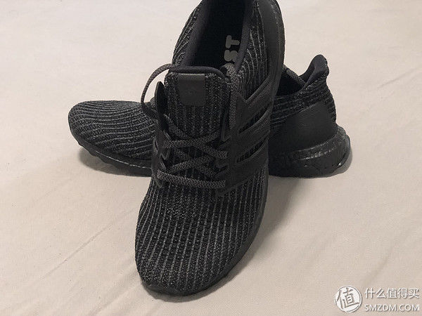 几款热门boost跑鞋展示