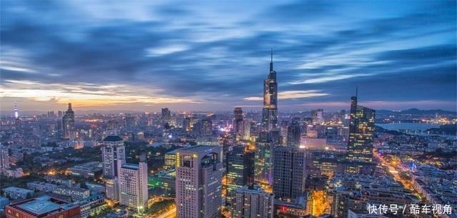 国内最受毕业生青睐的3座城市，成都仅排第二，第一名你意想不到