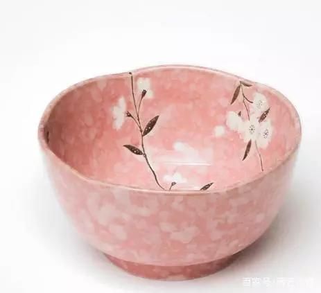 杯碗猜一成语_一图一成语猜答案大全