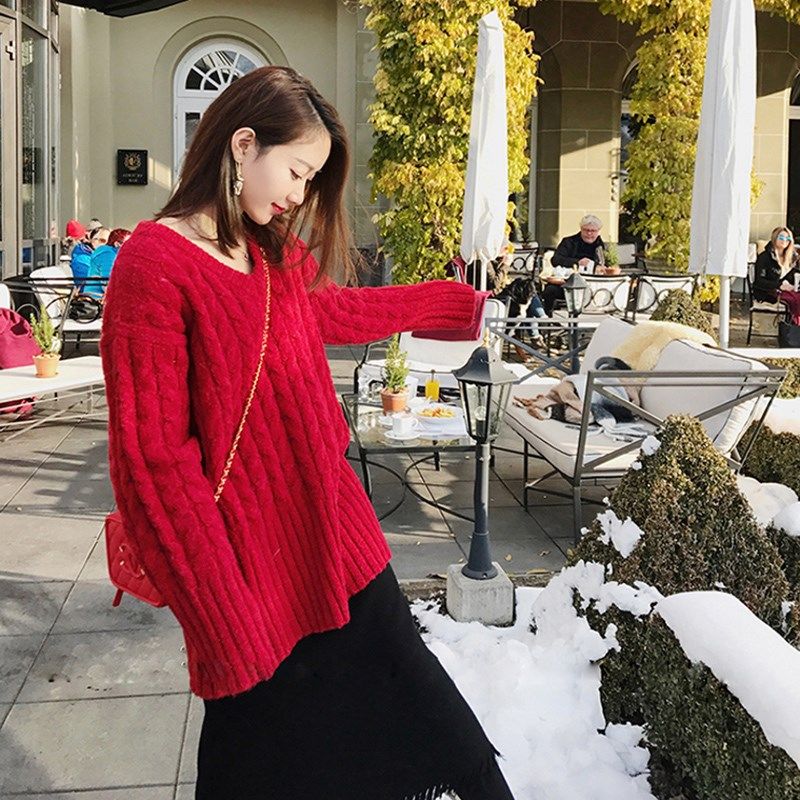 小姨33岁，从不紧身衣配短裙!只穿“小香风套装”，难怪美嫩