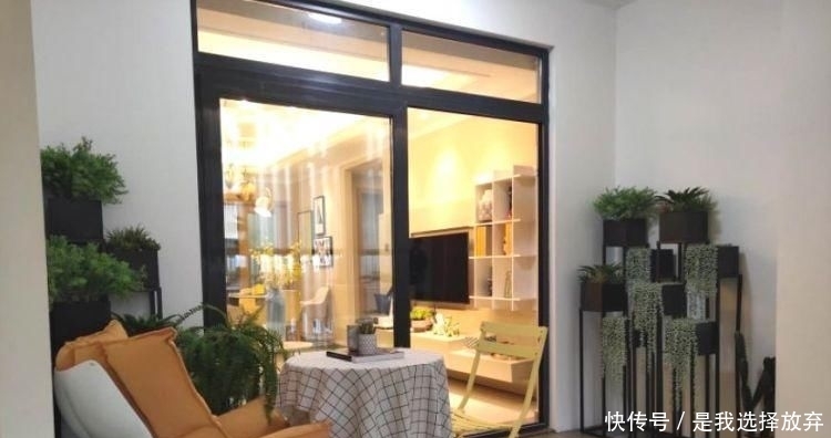 参观:参观90㎡两居室样品房, 时尚清新的精装效果, 以后买房也要这么装