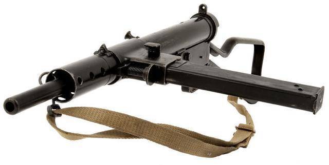 二战英国斯登冲锋枪,造价11美元,被戏称为伍尔