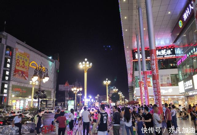  东莞■不要唱衰东莞了，给你们看看东莞黄江镇夜晚的街，满满的