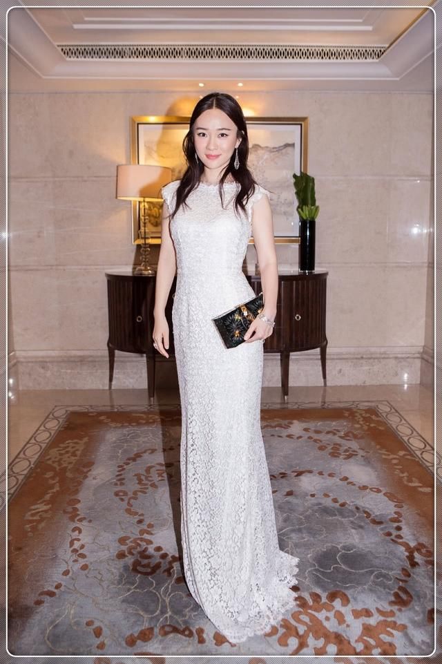 38岁霍思燕又美了!穿3万元的紧身裙秀曲线,杜江可真是赚到了!