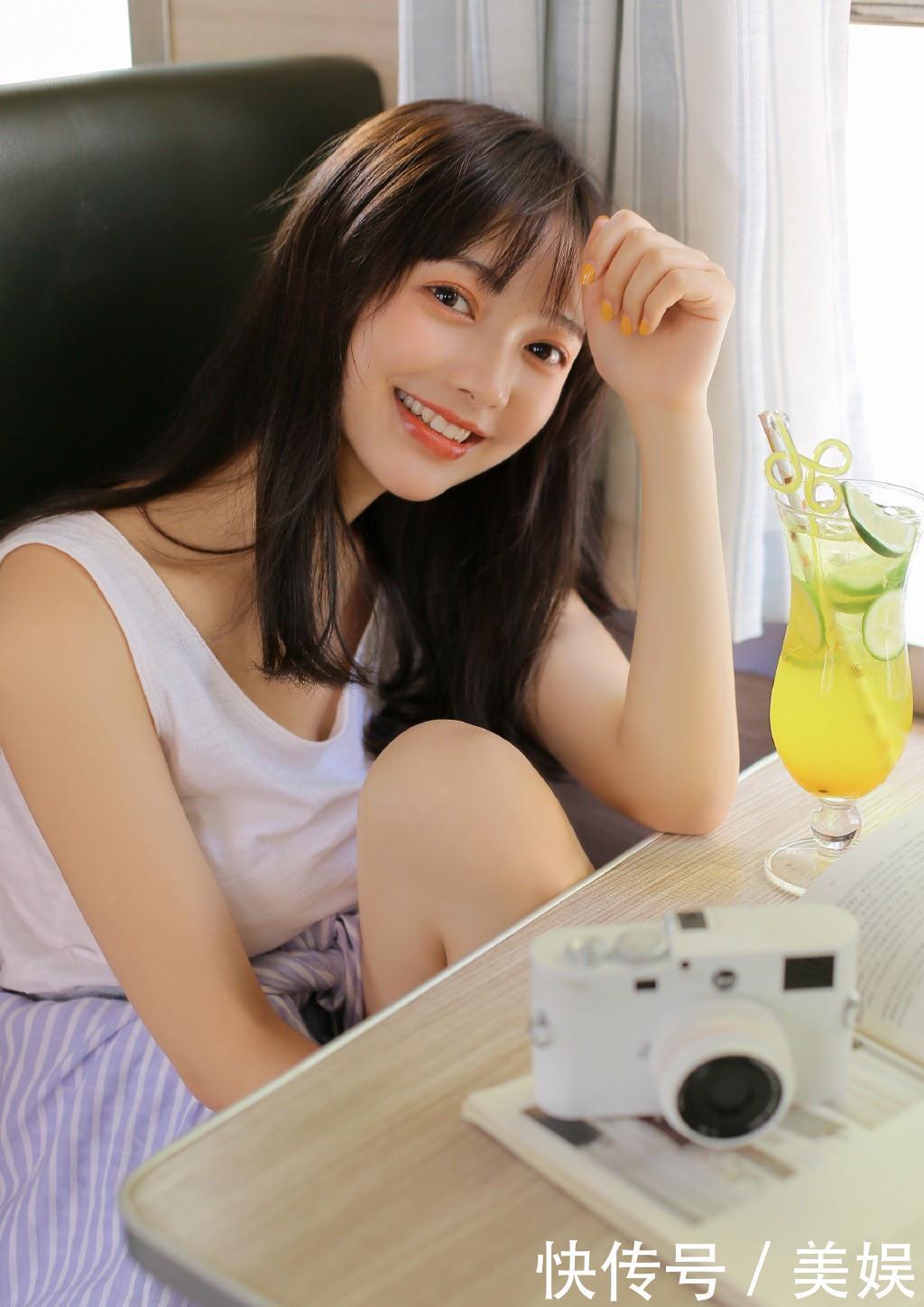  少女|元气少女白嫩肌肤养眼写真