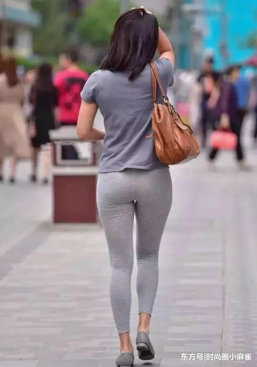 形象好的打底裤美女，轻松穿出修长腿部！