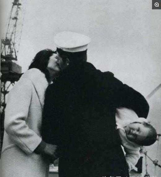 难得一见的西方女性老照片，图3很尴尬，图4很多人想要v