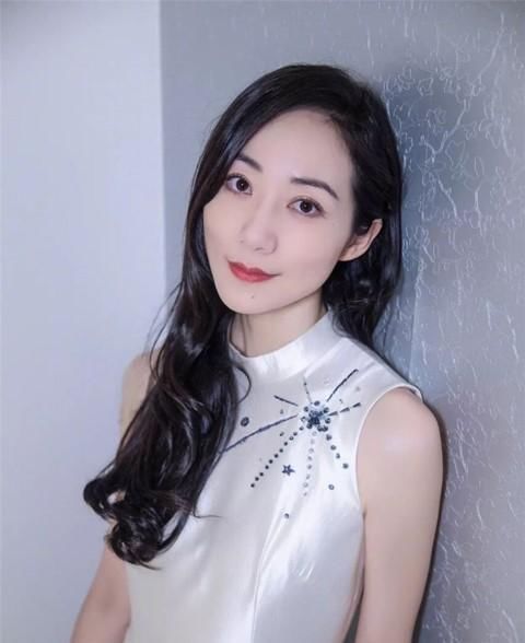 #感觉#立夏女生穿什么衣服好 5大单品17种搭配收割你的夏季穿搭