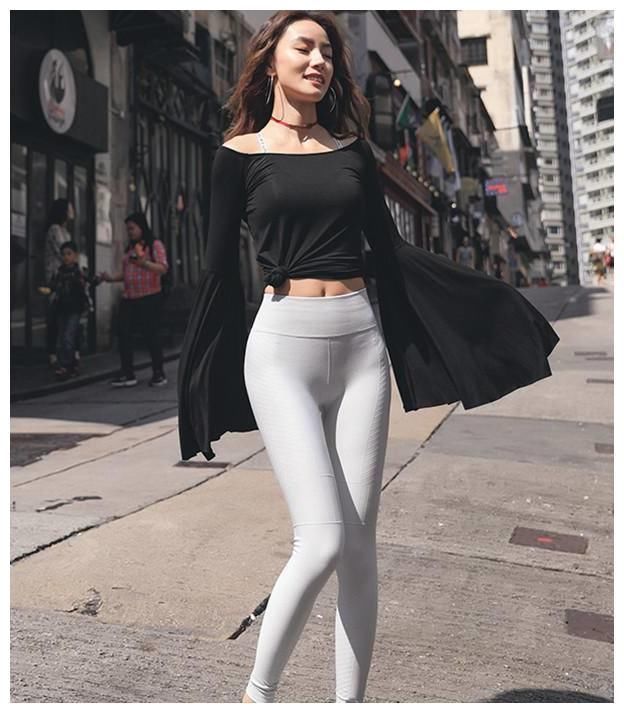 美图：紧身裤展现女人迷人魅力，除了图1其他我都喜欢！