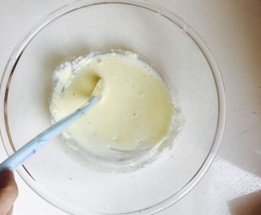 女人不易，别让她再流泪，维E加它涂脸2天美白祛斑，让她展笑颜