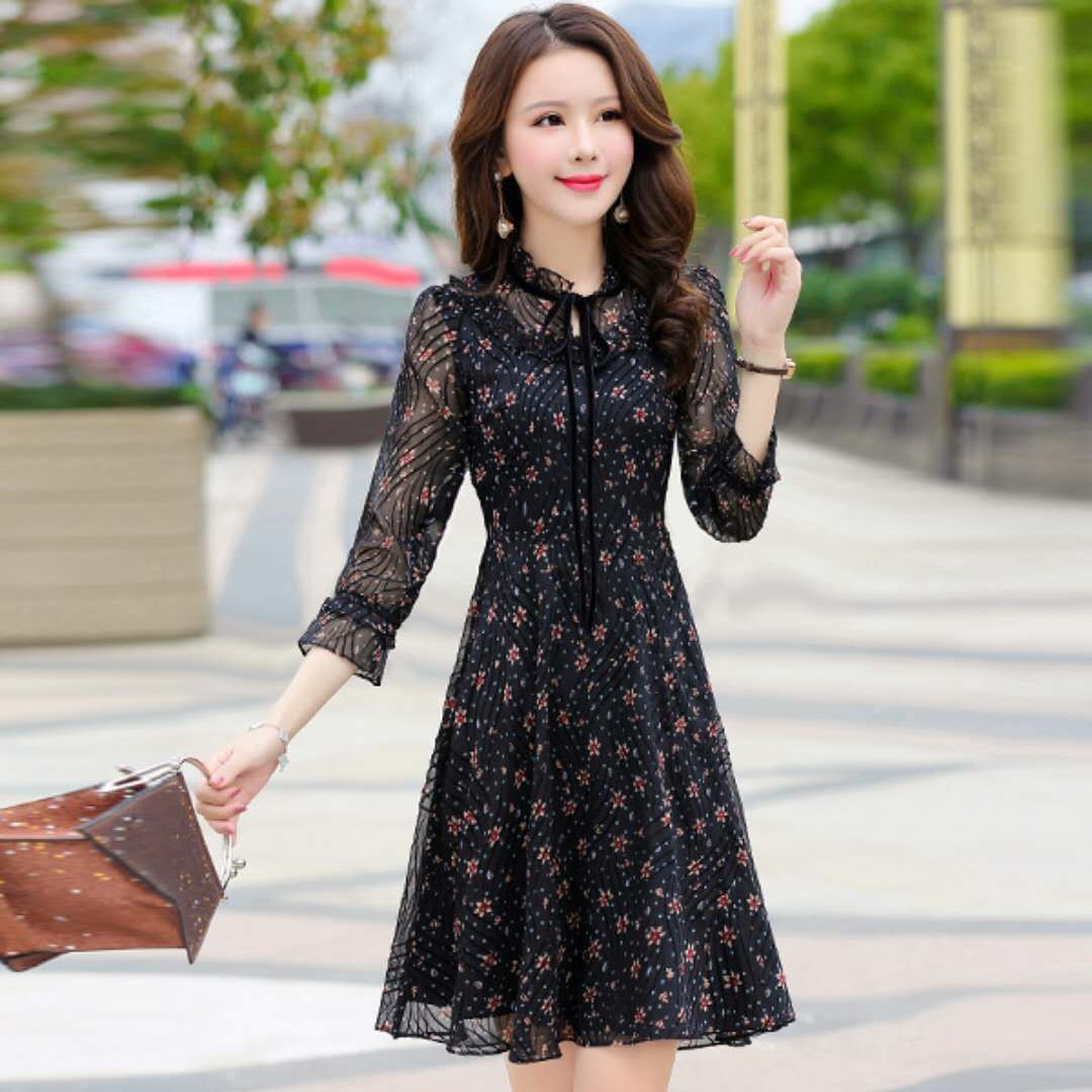 这种连衣裙上身才知道有多美!气场满满,嫩上添嫩,清凉又惬意