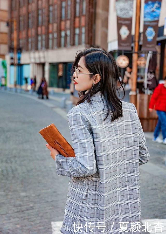 『春夏』春夏,纽扣格纹小西装,美哒哒