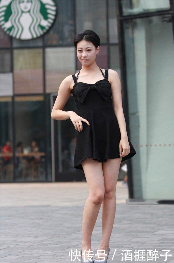 『性感』街拍：小姐姐清凉的搭配，性感妖媚有女人味！