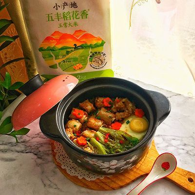  【玉米】广式蒜香排骨焗煲仔饭