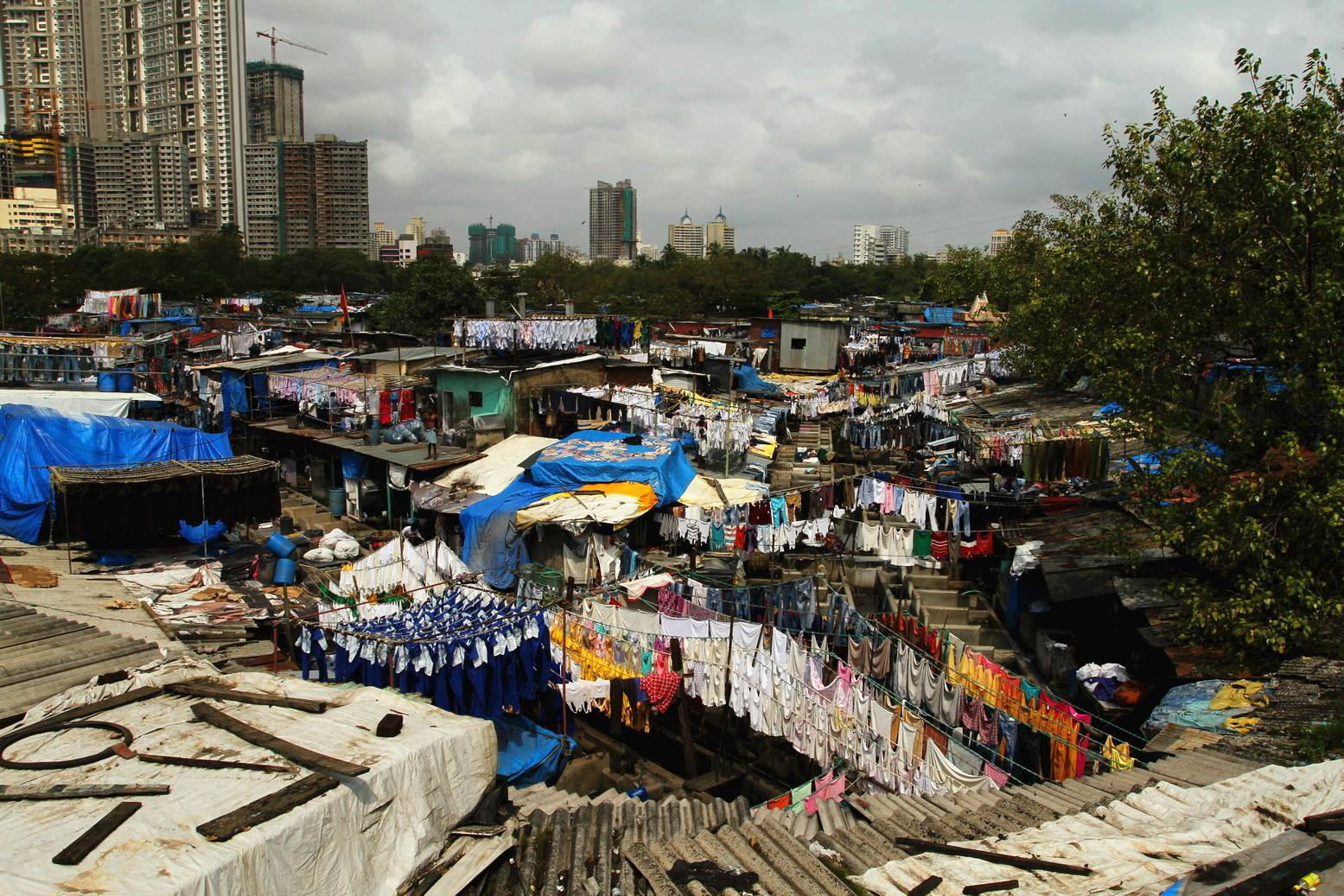 亚洲最打脸国家:号称10年超中国,现当地专家称至少要125年