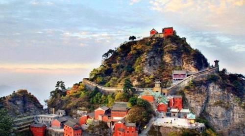 我国“最挣钱”的山，一年挣50多亿，是黄山的10倍，仅门票收入达