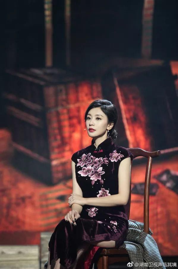 不信｜42岁贾静雯颜值有Bug了？原来这个地方有道纹真的会显老