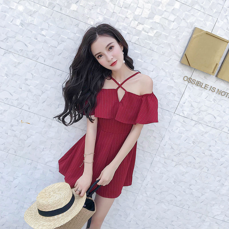 一饱眼福!女人穿这“流氓裙”去海边,说真的,完全被惊艳到