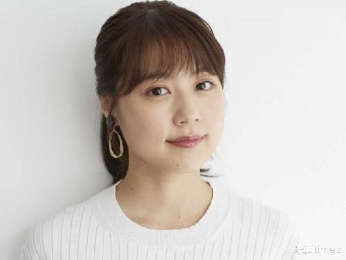  「Jennie」靠穿搭就能整形？跟金多美、Jennie 肉脸女孩的3 招整形级穿搭