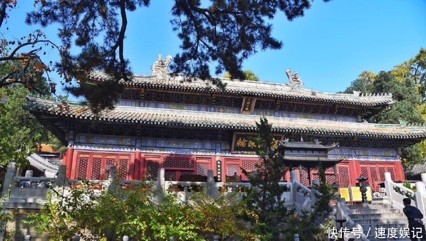 中国最“牛气”的寺庙,就在北京有武警站岗,地位比少林寺还高