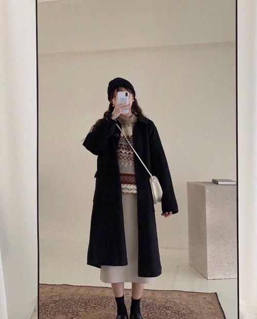 #大衣#黑色大衣怎么穿才出彩?9种内搭方案让你变成街上最亮的仔!