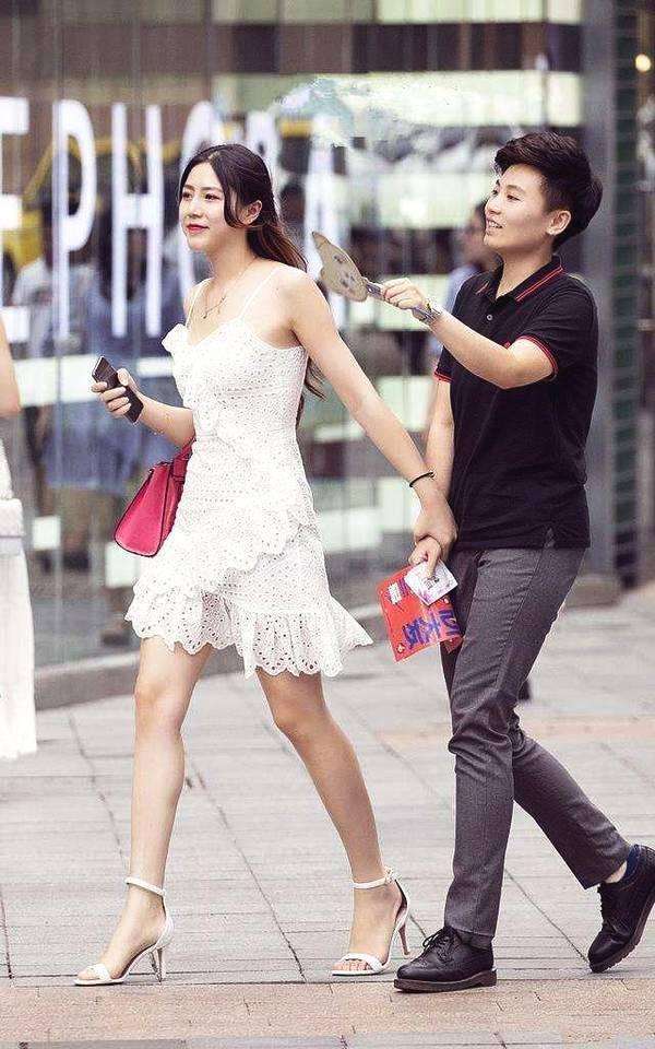 街拍：美女太有气质了，美女就像仙女一样