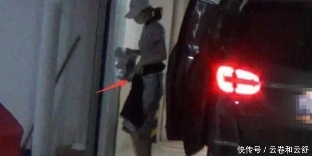 网友再次偶遇冯绍峰赵丽颖小腹凸起，想破传言却躲闪，不如大胆承