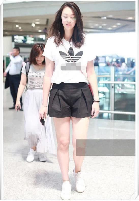 当192惠若琪穿上短裤，网友:见过大长腿，没见过这么长的大长腿