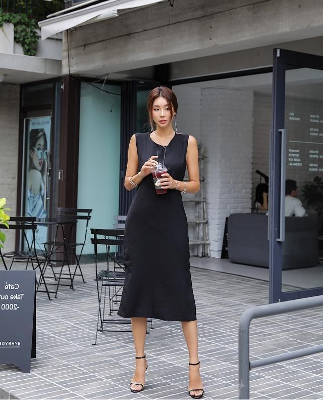 人像摄影：美女细腻的肌肤让画面看上去更加的清新