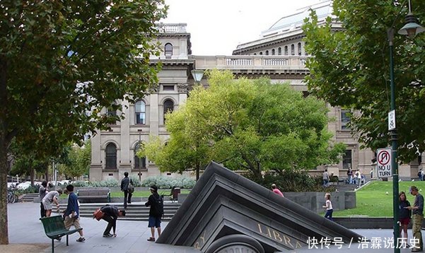 脑洞大开的神奇雕塑,看一下现实版的剪刀手是什么样子!