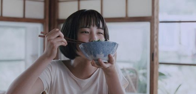 日本“奇葩”的3个习俗，脚臭也要脱鞋，游客：捂着鼻子吃饭