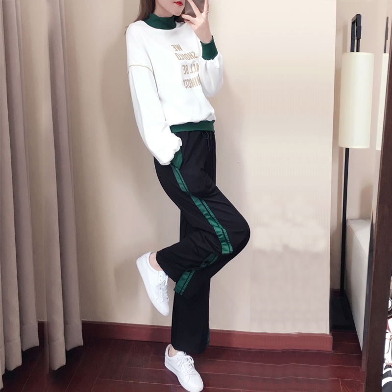 六零七零后 女人，入秋别穿的太花哨，看看下面女人这样穿，美炸