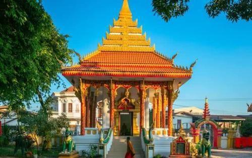 老挝最神奇的寺庙:据说一开门就会下雨,就连美国总统都来参观