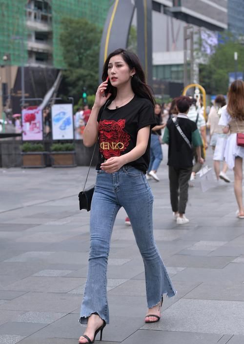  『时尚女生们』时尚个性的穿搭帮你塑造靓丽外形，让人百看不厌