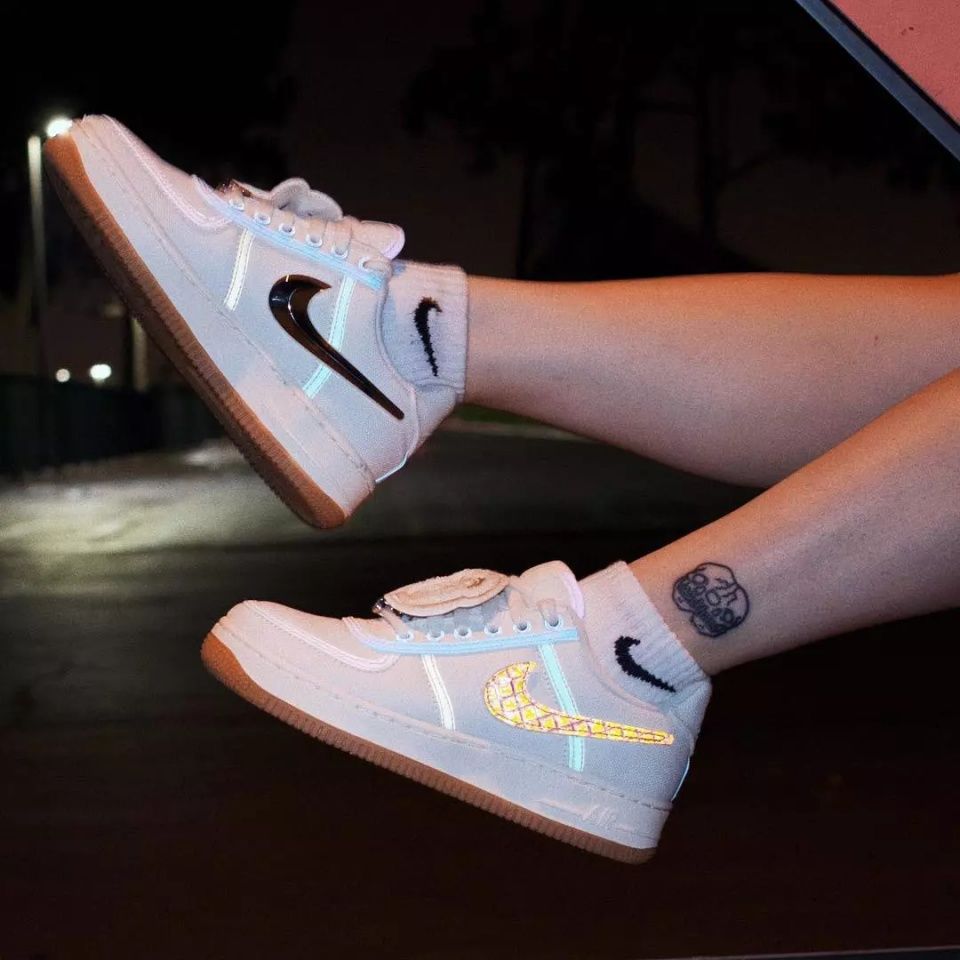 近期起飞的球鞋里，熊猫只排倒数第 2!第 1 名根本买不到!