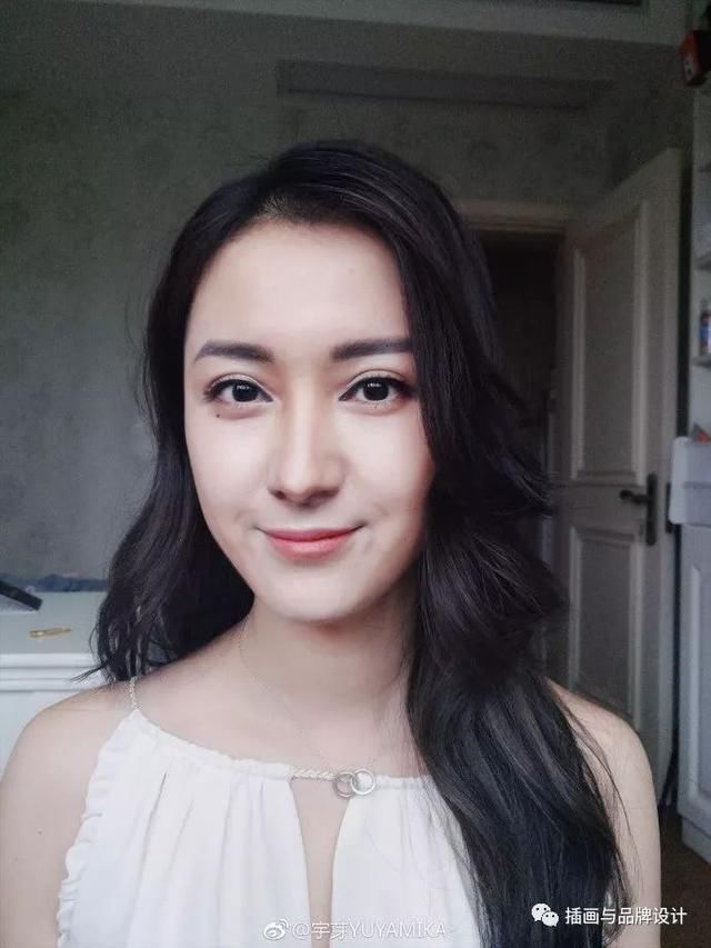 重庆妹子化妆技术太高超,原谅我不认识C罗了!