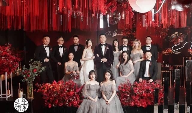 『完美』红黑配婚礼,高级与质感的完美结合