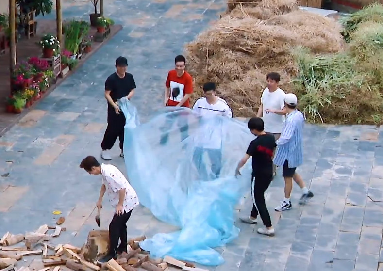 这3个嘉宾连续录了3期《向往的生活》,黄磊却