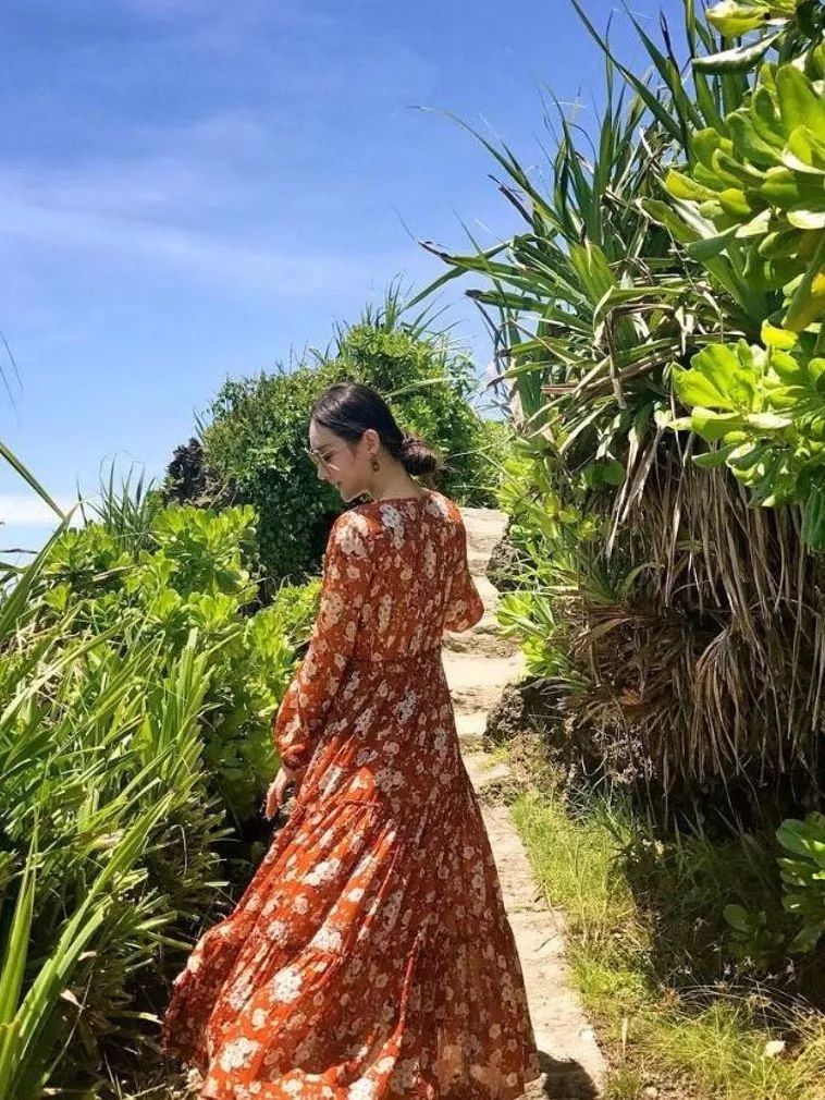 “造假疫苗”董事长终入狱!网红儿媳却仍在高调炫富?网友踢爆竟是