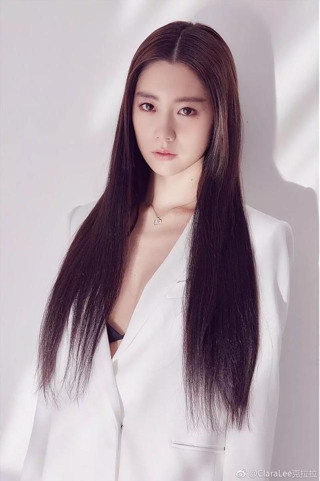 李成敏完美驾驭“穿衣显瘦，脱衣有肉”不愧是“亚洲第一美女”