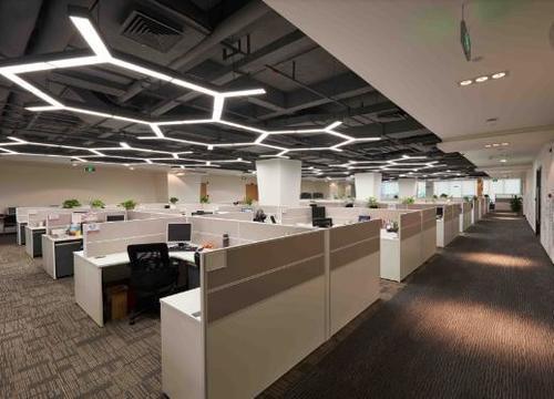 如果你有一亿元现金，将它全部存进银行，会有什么样的待遇呢？