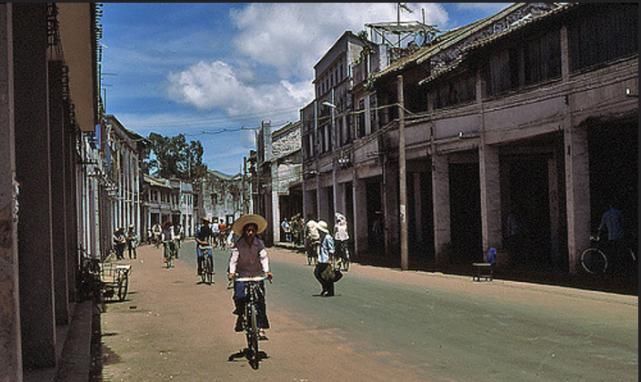  「几十年」1980年从香港到深圳 那真的是两个世界 反差好大