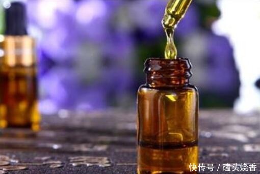 『送给』痘印不知道怎么去?4个小锦囊送给你,能为去痘印帮上忙