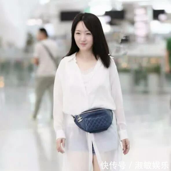 杨钰莹又作妖，短裤内穿成焦点，网友一般人做不出来的！