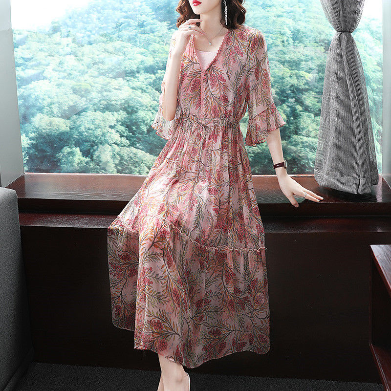 可不是我故意装嫩，这连衣裙穿上身，40多看起来只有30多岁