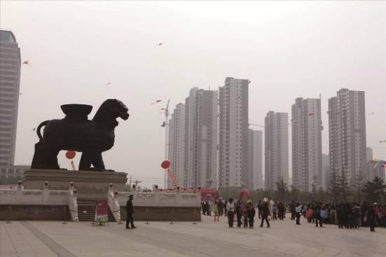 河南洛阳的2018年GDP省内第二，拿到河北省可排名第几？