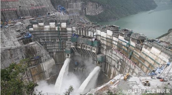 中国一超级工程，耗资660亿比三峡还大，面积大到可放6架波音747