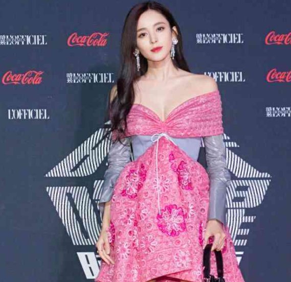 古力娜扎:清新可爱，仙气十足!