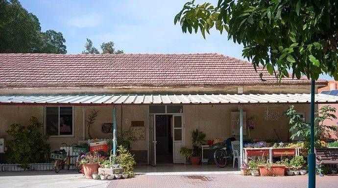  集体农场|这才是真正的“共享农庄”：除了老婆孩子，一切共享