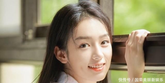 好看的女生：判断一个女生的颜值高低需要哪些技巧？教你一招鉴定女生颜值
